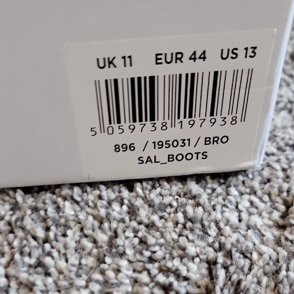 New In Box Riding-style Boots - Picture 6 of 8